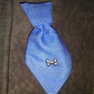 Free with bundle of 3 or more!!!Doggie neck tie